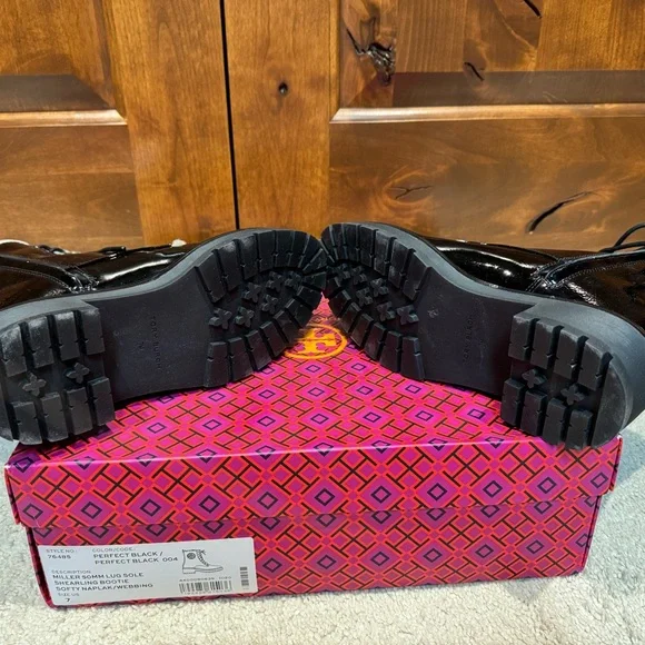 Tory Burch Miller 50 MM Lug Sole Shearling Bootie - Picture 4 of 4